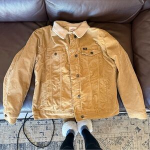 Wrangler Men's Camel Jacket with Sherpa Collar